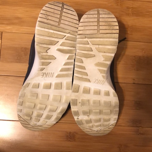 Nike Women's Air Max Thea SE Running Shoe 6.5 Black - Picture 6 of 9